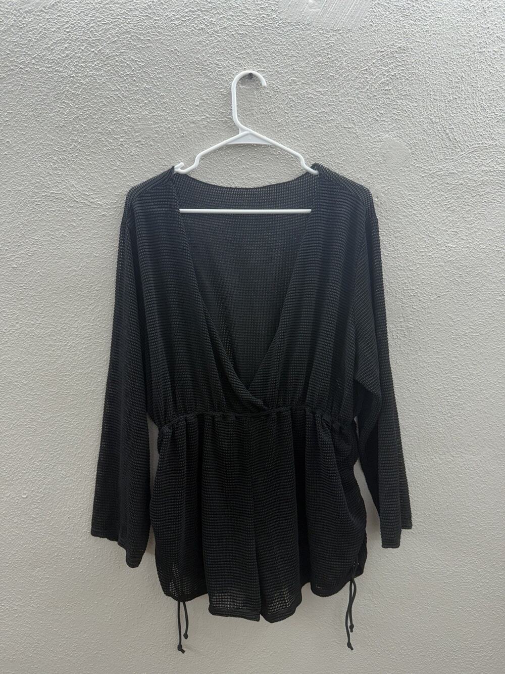 Unbranded Womens Romper Size 1XL Black Open Knit Long Sleeve Deep V-Neck